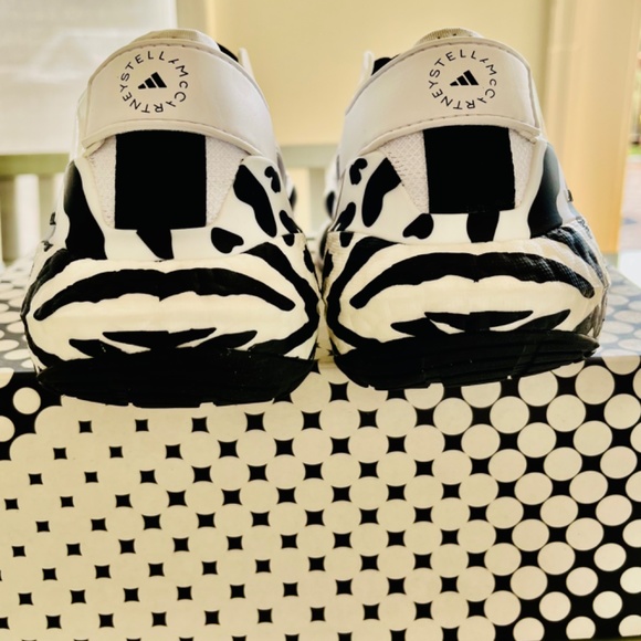 Adidas by Stella McCartney - Picture 6 of 7